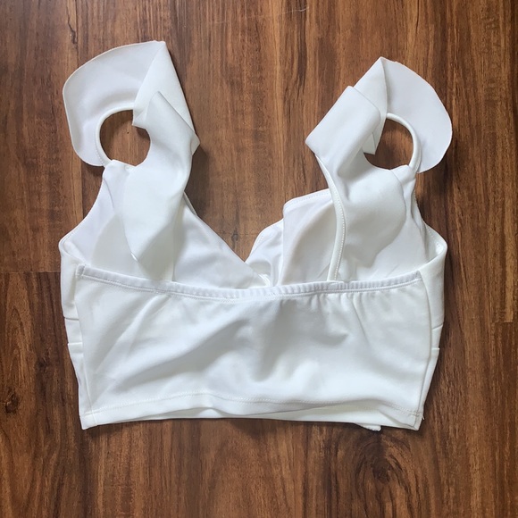 $Self-tie crop top, ruffled - Picture 3 of 9